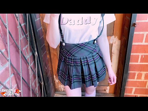 ❤️ Schoolgirl Sikini derinden Sucks ve sınıflar yerine sikikleri. ❤️❌ Sert porno tr.tukifporno.ru