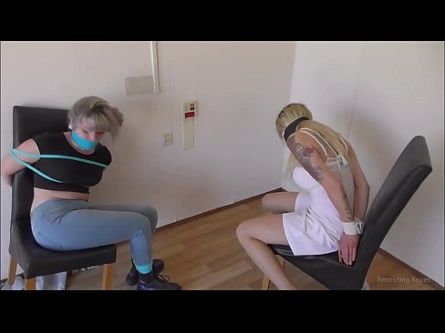 ❤️ Bağımlı / bağlı ve ağzı tıkalı / sıkıntı içinde küçük hanım ❤️❌ Sert porno tr.tukifporno.ru