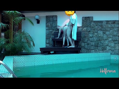 ❤️ Patron hizmetçiyi havuza davet eder ama bir sıcağa dayanamaz ❤️❌ Sert porno tr.tukifporno.ru