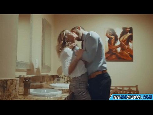❤️ Büyük memeli bir sarışın seni umumi tuvalette baştan çıkardığında ❤️❌ Sert porno tr.tukifporno.ru